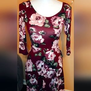 By&By size xs fit and flare burgundy floral print 3/4 sleeve dress
